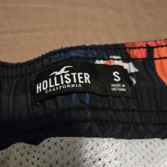 Hollister Red and Black Swim Trunks Bold Design (1) - Picture 2 of 5